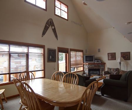 Mountain Town Properties The Lofts 7 รอสแลนด์ ภายนอก รูปภาพ